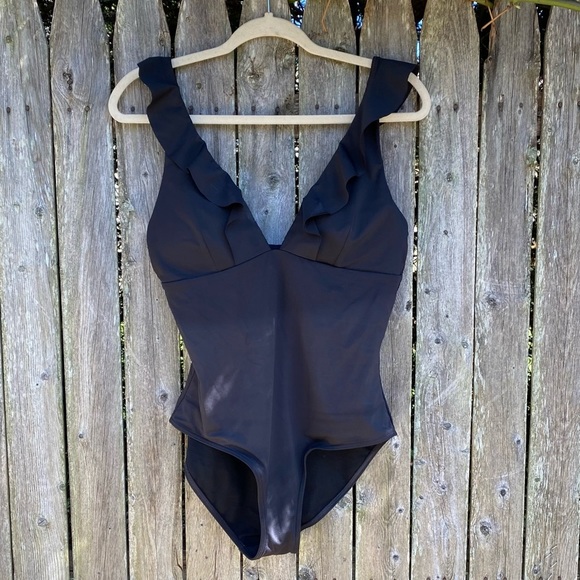 Sea Level Australia Eco Essentials Frill One Piece Black Swimsuit Size 10 NWT - Picture 9 of 15